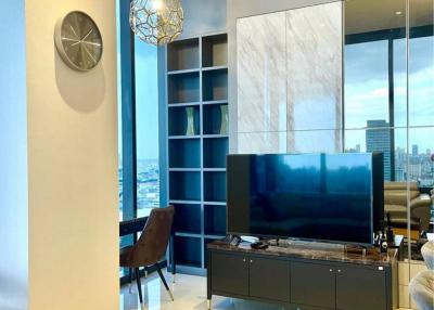 2-BR Condo at Ashton Silom near BTS Chong Nonsi