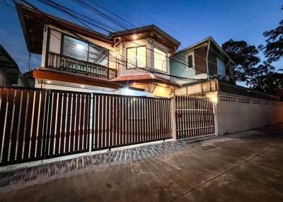 2-storey detached house for sale in Bang Lamung, newly renovated