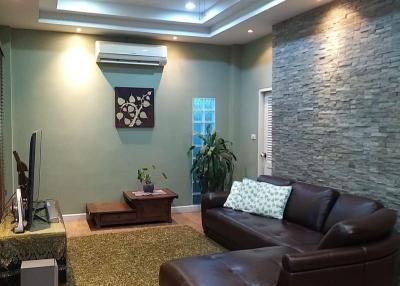 Single house for sale in Pattaya Chalita Village 2, Nong Pla Lai, near the motorway, Chonburi.