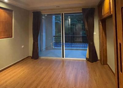 2 Bedrooms Condo in Regent Pratumnak South Pattaya C011275