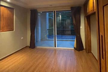 2 Bedrooms Condo in Regent Pratumnak South Pattaya C011275