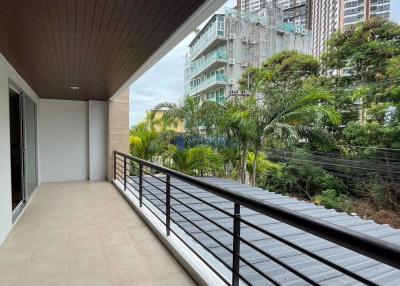 2 Bedrooms Condo in Regent Pratumnak South Pattaya C011275