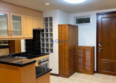 2 Bedrooms Condo in Regent Pratumnak South Pattaya C011275