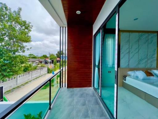 Pool Villa house for sale in Pattaya, great location, fully furnished, convenient travel, Chonburi.