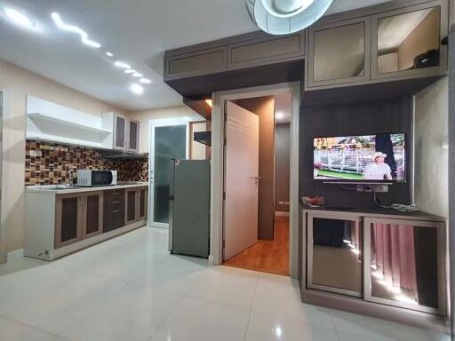 31 ตรม., 1 ห้องนอน, 1 ห้องน้ำ คอนโด ราคา ฿ 1,850,000