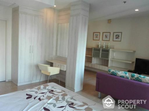 1-BR Condo at Noble Remix near BTS Thong Lor