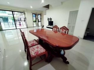 Townhome for rent Palm Hill Tiger Zoo Village, Sriracha, Chonburi