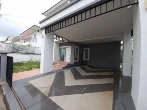 Single house for sale in Sriracha, Crystal Plus, Nong Yai Bu-Sriracha, near Robinson Sriracha.