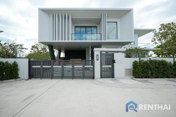 Modern Luxury villa for sale in the biggest village in Pattaya.