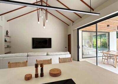 Exquisite 2 insuite -Bedroom Pool Villa in Koh Phangan on a 350 sqm Plot