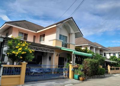 Single house for sale in Huai Kapi Nichada Village, great location, near Central Chonburi.
