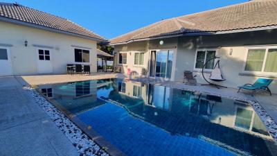 3 Bedrooms House in The Avenues East Pattaya H010155