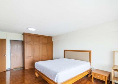 2 bedroom condo to rent at Hillside 4