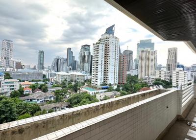 For RENT : Richmond Palace / 3 Bedroom / 3 Bathrooms / 144 sqm / 60000 THB [11128742]