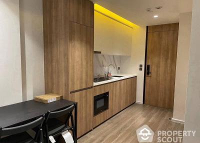 1-BR Condo at Muniq Sukhumvit 23 near MRT Sukhumvit