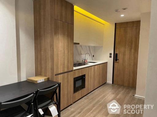 1-BR Condo at Muniq Sukhumvit 23 near MRT Sukhumvit