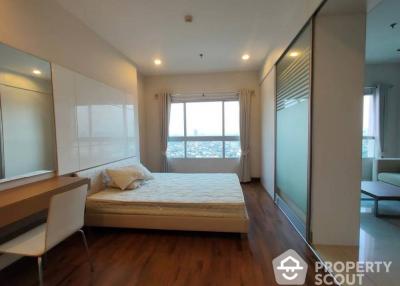 1-BR Condo at Q House Sathorn near BTS Krung Thon Buri