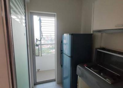 1-BR Condo at Q House Sathorn near BTS Krung Thon Buri