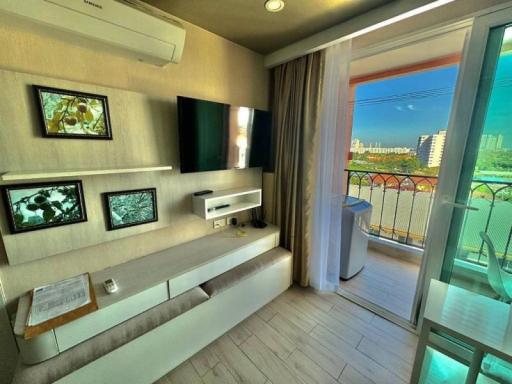 1 bedroom in Seven Seas Resort Jomtien Pattaya Thailand for sale