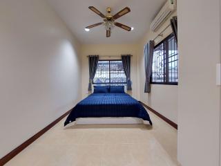 3 Bedrooms House in SP Village 4 East Pattaya H010396