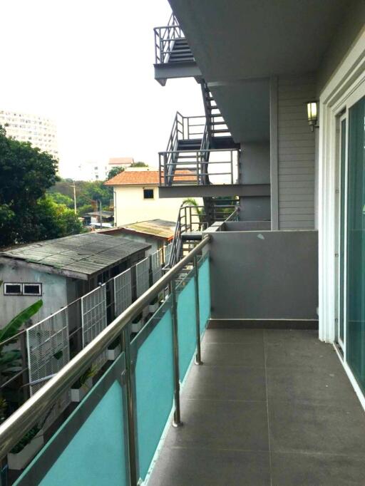 Modern 1 bedroom Apartment in Pratamnak for rent