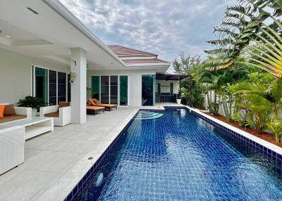 Woodlands : Well Maintain 3 Bedroom Pool Villa