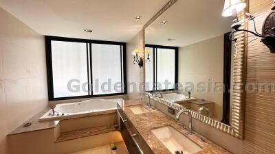 Modern luxurious 4-Bedrooms plus Study Apartment - Sukhumvit soi 31