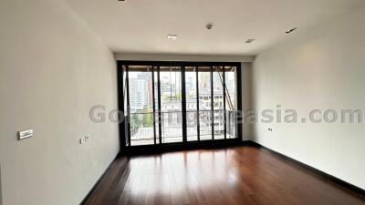 Modern luxurious 4-Bedrooms plus Study Apartment - Sukhumvit soi 31