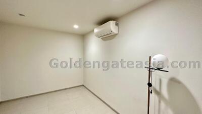 3-Bedrooms plus Study High-End Apartment - Sukhumvit 39 (Phrom Phong)