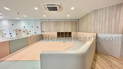 3-Bedrooms plus Study High-End Apartment - Sukhumvit 39 (Phrom Phong)