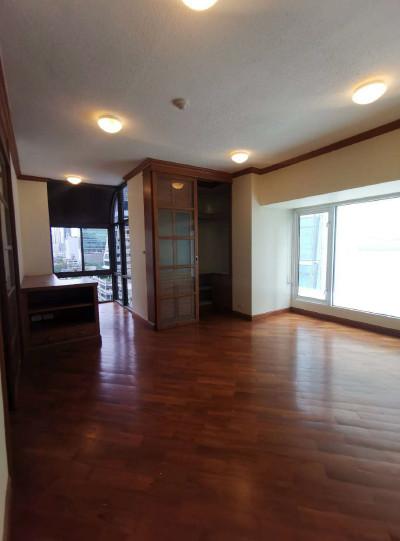 Sithakarn Condominium 3 bedroom condo for sale