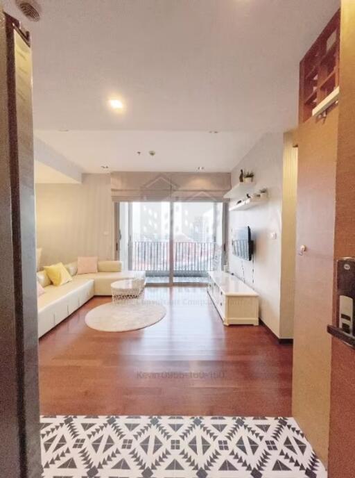 Condo for Rent at Ideo Morph 38