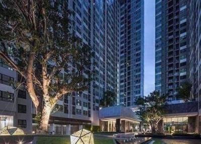 Condo for sale in Pattaya The Base Central, sea view, with furniture Near Central Pattaya Beach Mall
