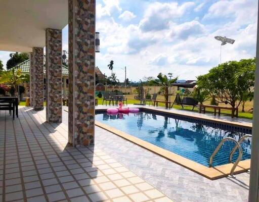 Detached family home with pool in Na-Jomtien