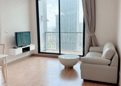 For RENT : Q House Condo Sukhumvit 79 / 2 Bedroom / 2 Bathrooms / 61 sqm / 38000 THB [R12245]