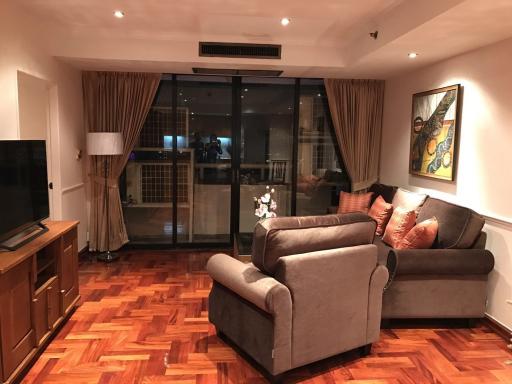 2-bedroom spacious condo for sale on Asoke