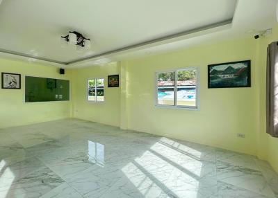 Private 3 Bedroom Villa For Sale  On Soi 6