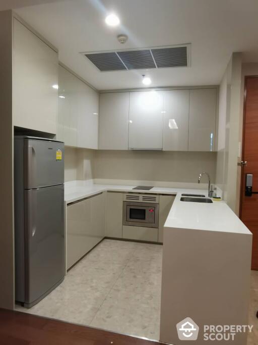 2-BR Condo at The Address Sukhumvit 28 near BTS Phrom Phong (ID 513153)