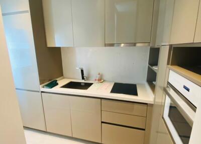 1 bed Condo in The Diplomat 39 Khlong Tan Nuea Sub District C020585