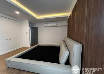 2-BR Townhouse near BTS Udom Suk