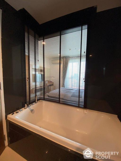 1-BR Condo at Rhythm Sukhumvit 50 near BTS On Nut