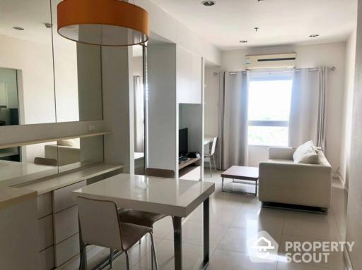 1-BR Condo at Q House Sathorn near BTS Krung Thon Buri