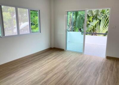 4 Bedrooms Brand new 2 Story House For Sale Near Kad farang