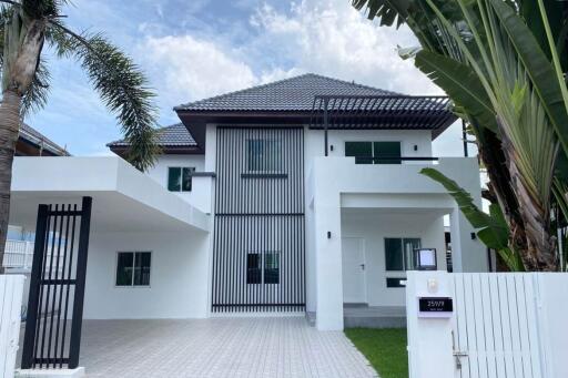 4 Bedrooms Brand new 2 Story House For Sale Near Kad farang
