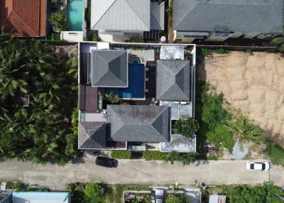 Pool villa with 4 bedrooms for sale in Rawai, Phuket
