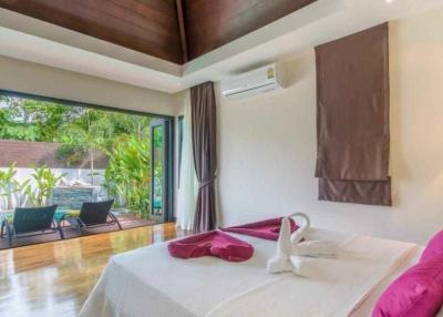 Beautifully renovated 2 bedroom pool villa in Rawai