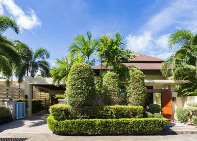 Baan Pattama 2 Bedrooms With Private Pool Villa For Sale at Nai Harn-Rawai Phuket