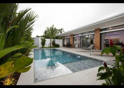 New Project Villa 4 Bedrooms With Private Pool For Sale In Rawai Phuket