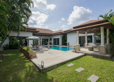 3 Bedrooms Private Pool Villa For Sale In Rawai, Phuket, 600 sqm land