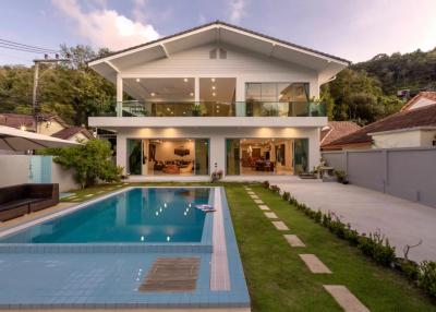 "Luxurious 5-Bedroom Beachside Apartment in Phuket, Thailand"